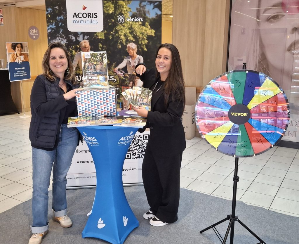 Stand Acoris Mutuelles avec documents d’information et animation ludique.